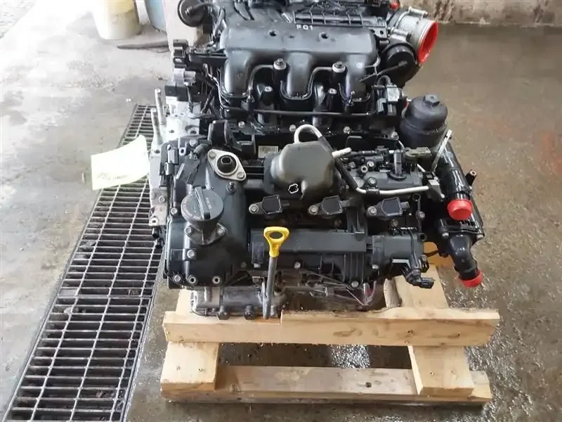 Kia Cadenza 3.3L V6 replacement engine Side