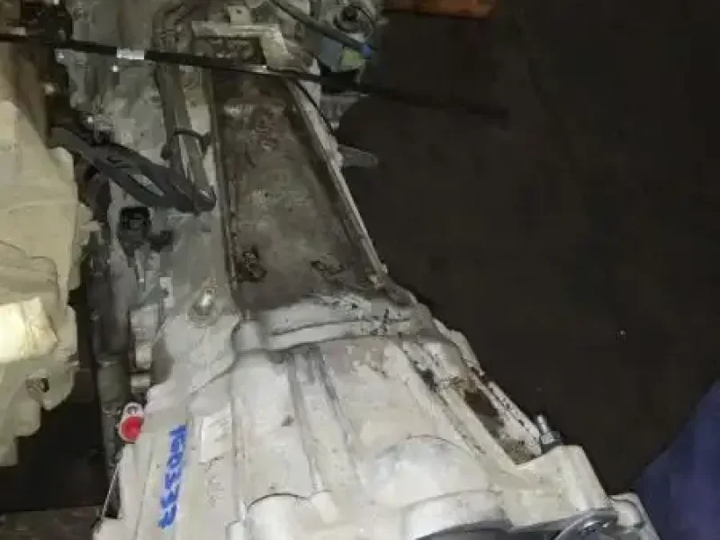 Nissan Pathfinder 5.6L 4x4 transmission assembly